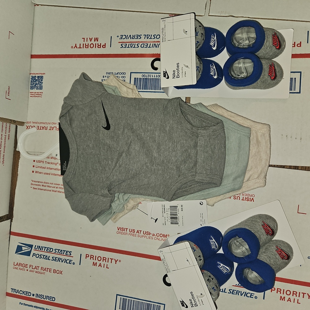 Nike one piece set and two sock sets